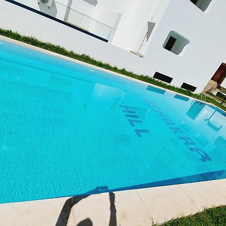 Appartement Avec Piscines, Vue Sur Mer Et Acces A La Plage A Achakar Hill, Tanger. Dış mekan fotoğraf